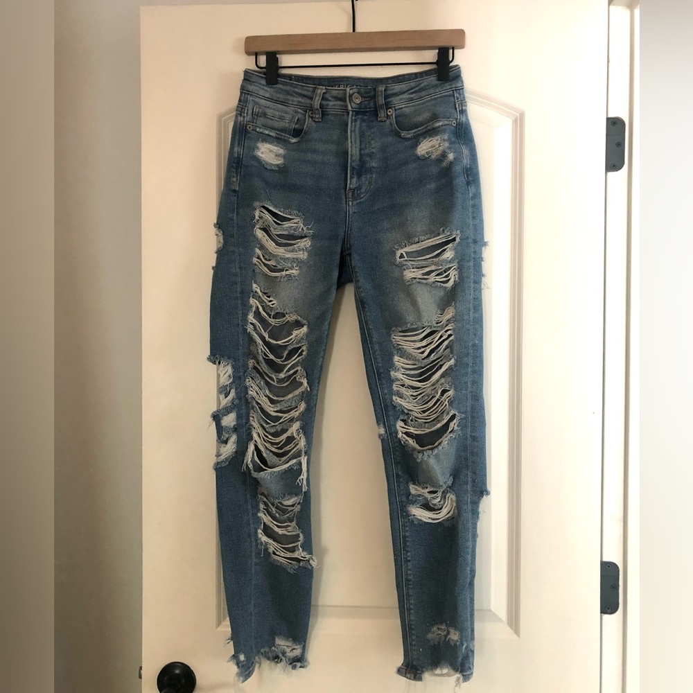 American Eagle mom jeans